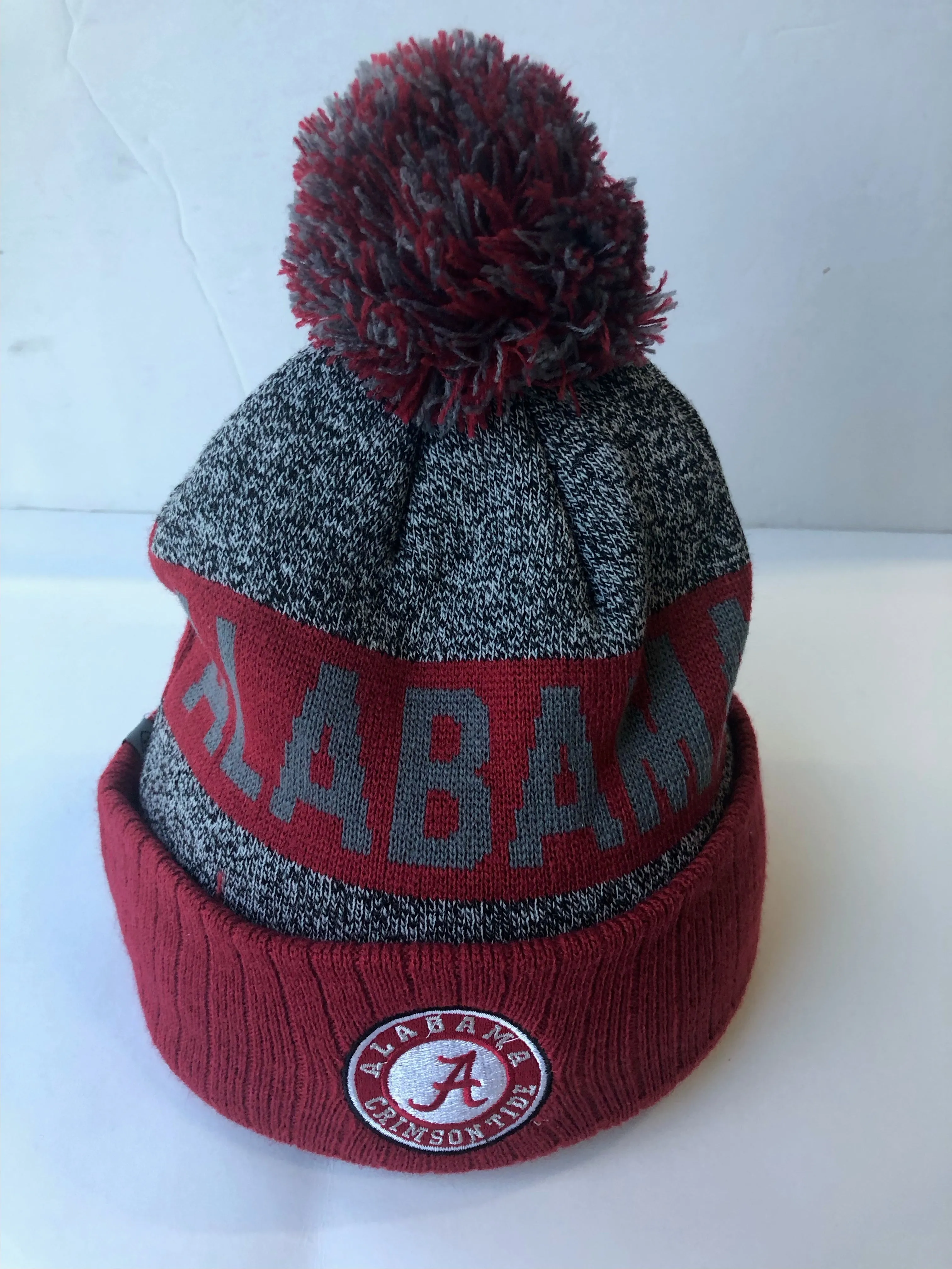 Alabama Crimson Tide Adult Top of The World Winter Hat