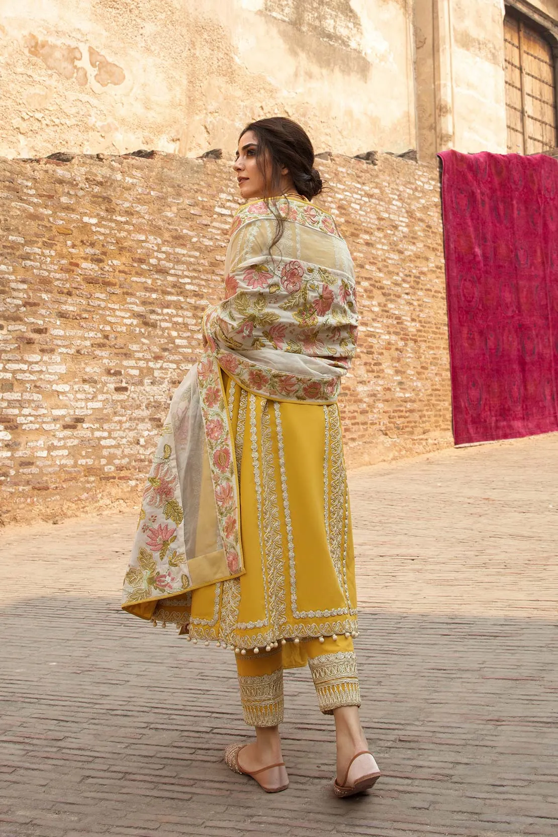 Crimson X Saira Shakira Winter Collection 2020 – Modern Memsaab - Amber