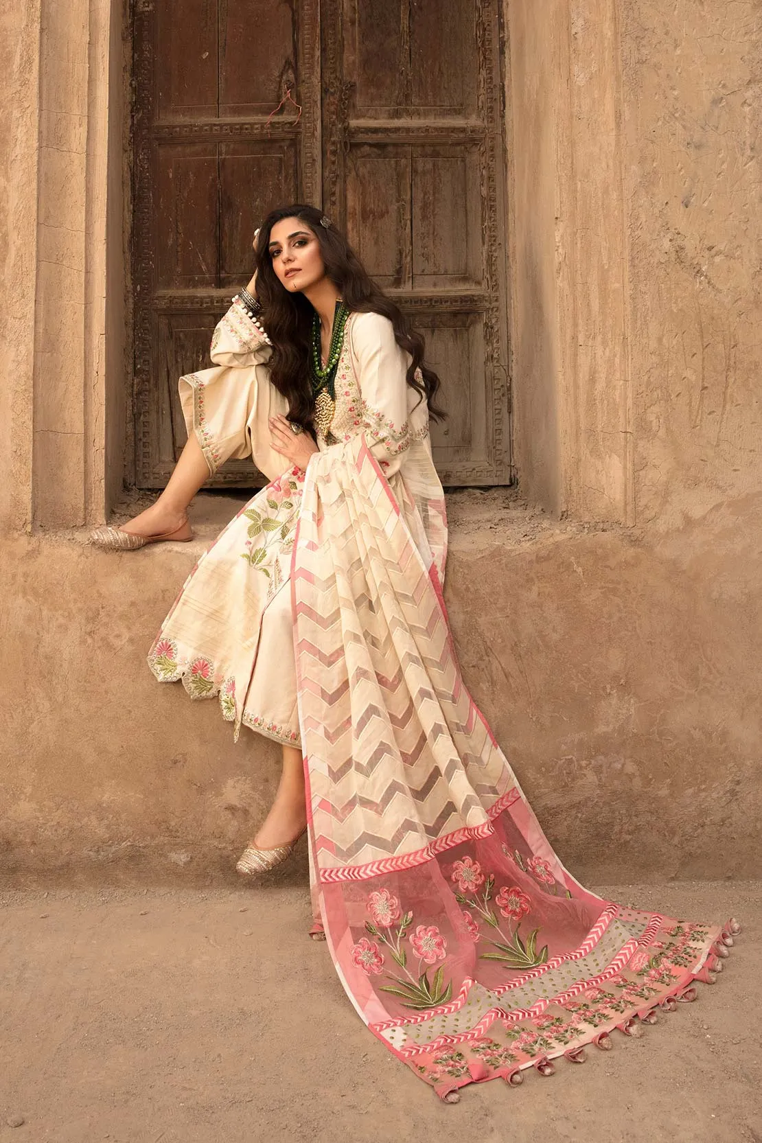 Crimson X Saira Shakira Winter Collection 2020 – Sunehra Gota - Pearl