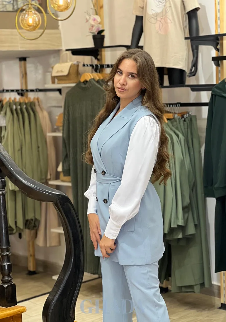 Ensemble gilet - pantalon en bleu ciel