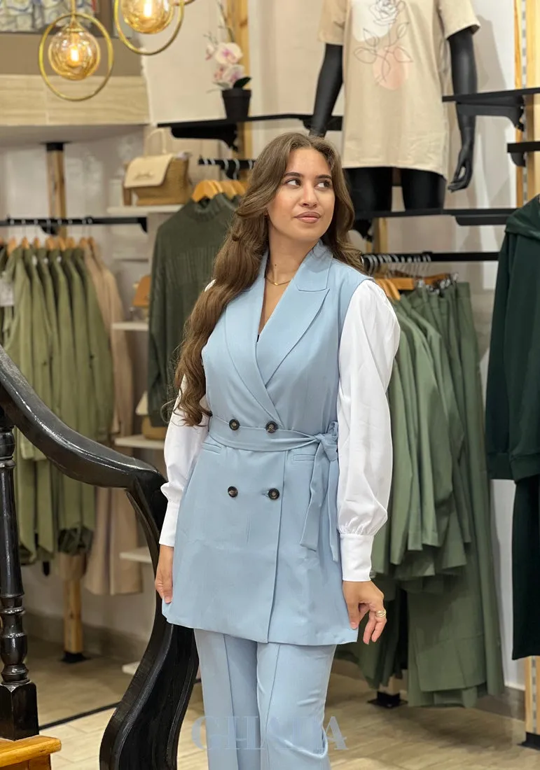Ensemble gilet - pantalon en bleu ciel