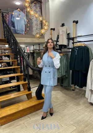 Ensemble gilet - pantalon en bleu ciel