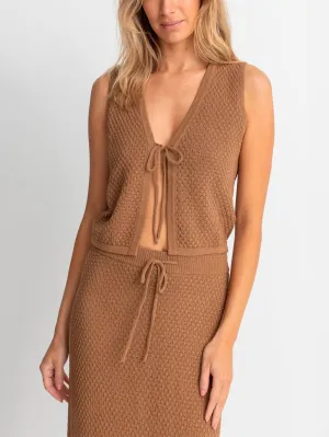 Jossie Vest