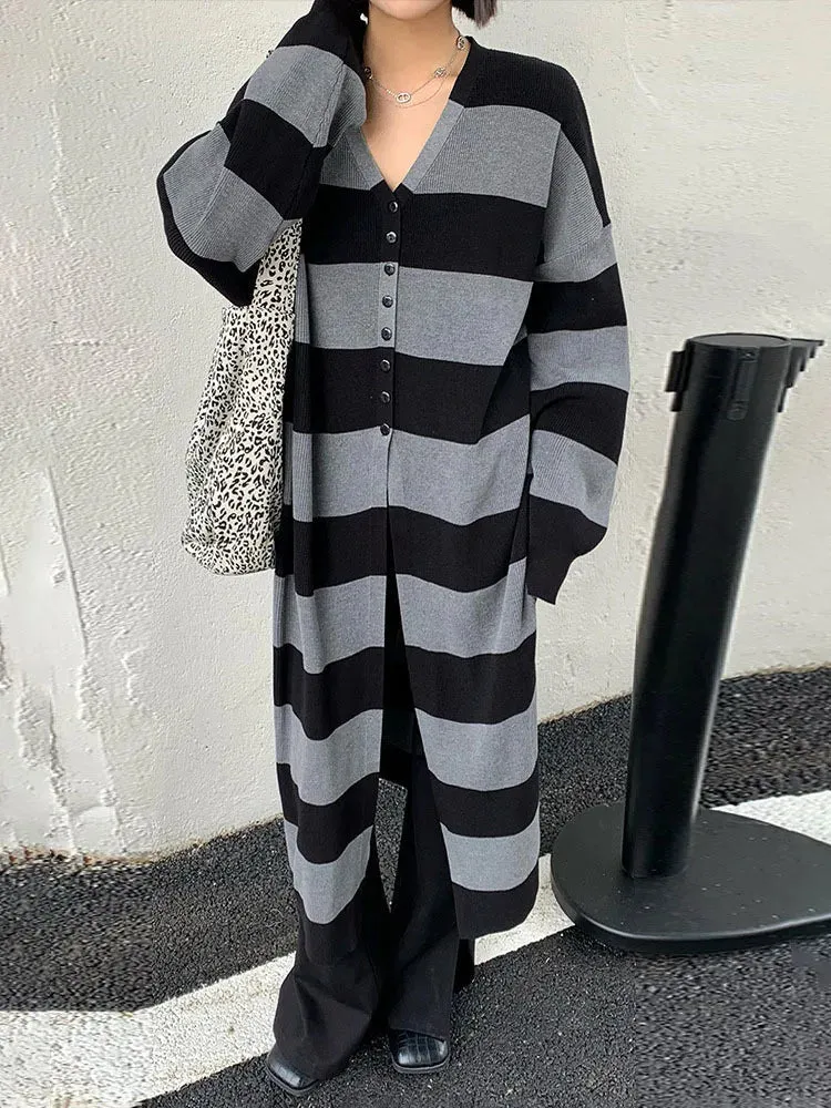 Lite Gothic Style Split Cardigan