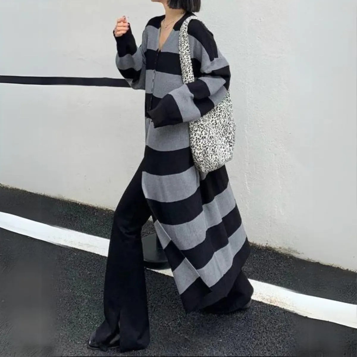 Lite Gothic Style Split Cardigan