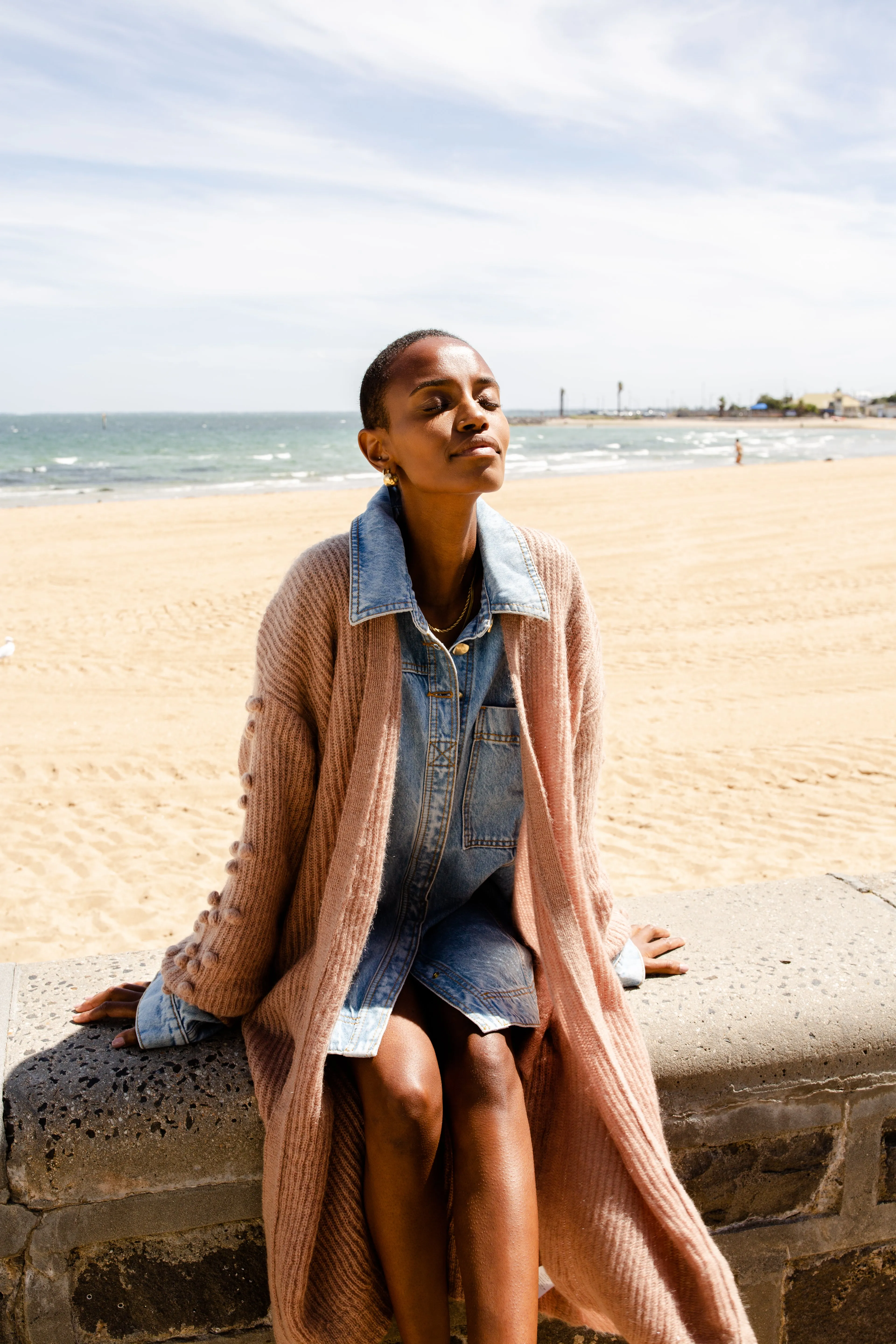 LOLA LONGLINE CARDIGAN - SANDY