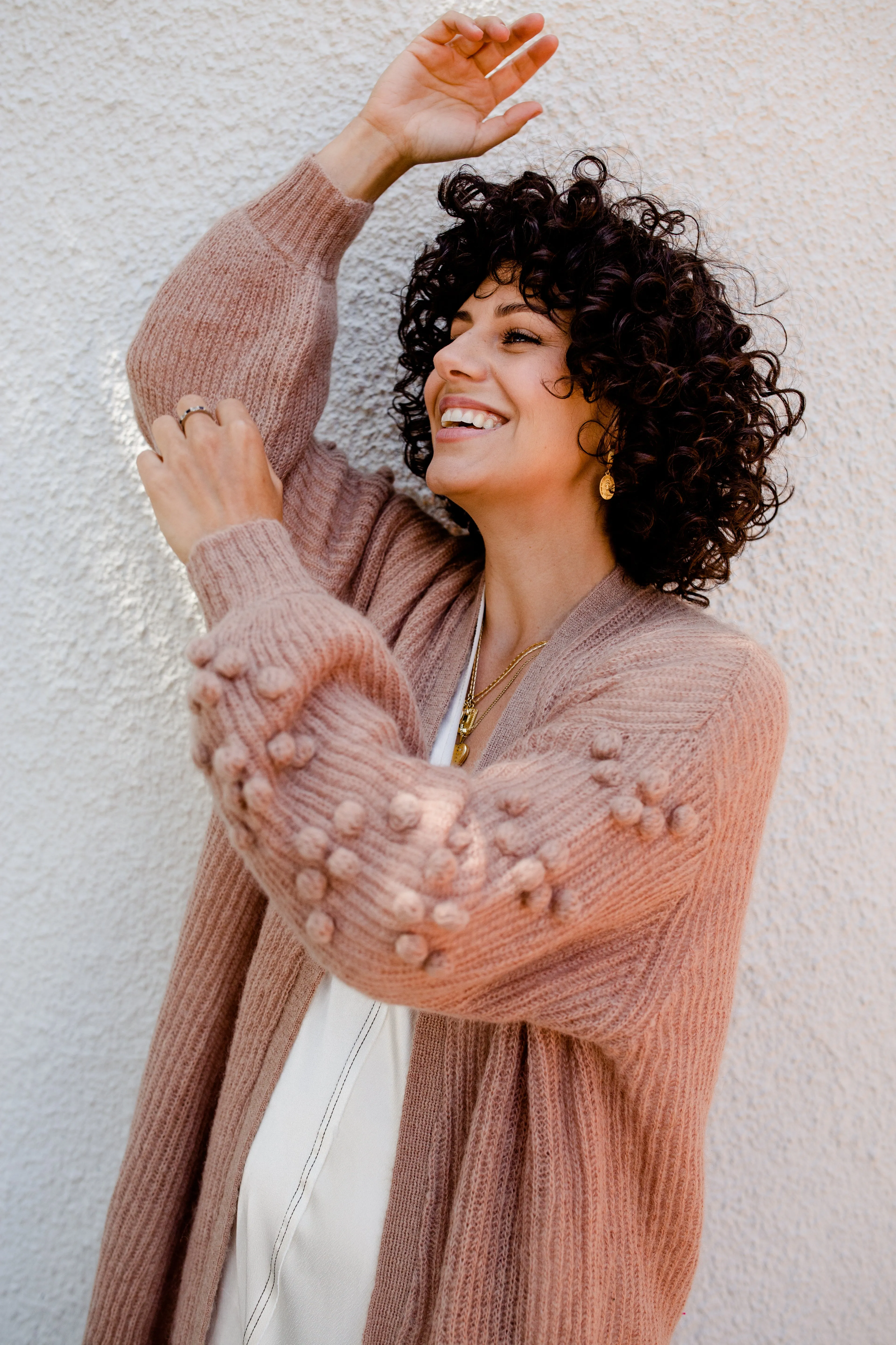 LOLA LONGLINE CARDIGAN - SANDY
