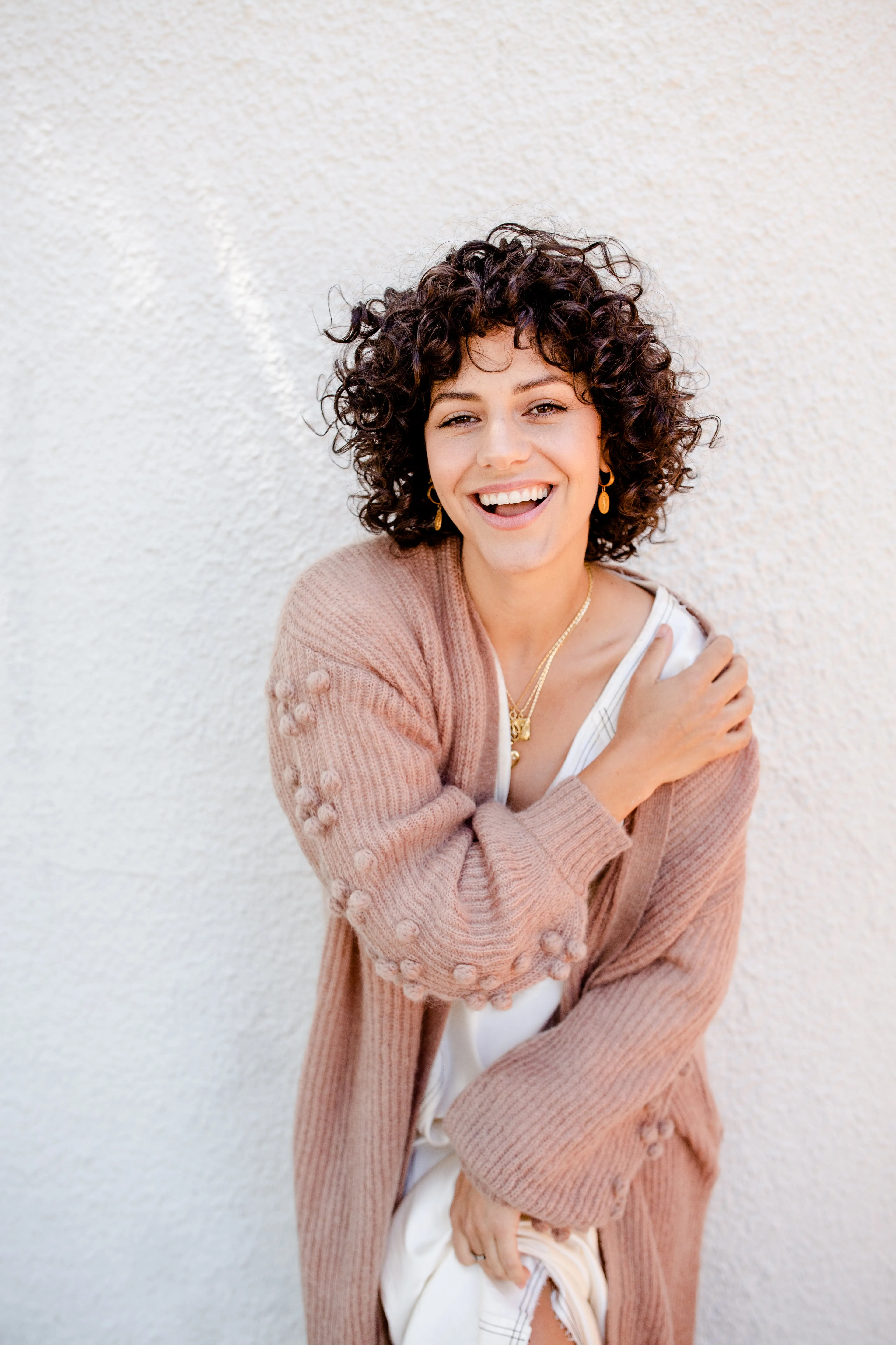LOLA LONGLINE CARDIGAN - SANDY
