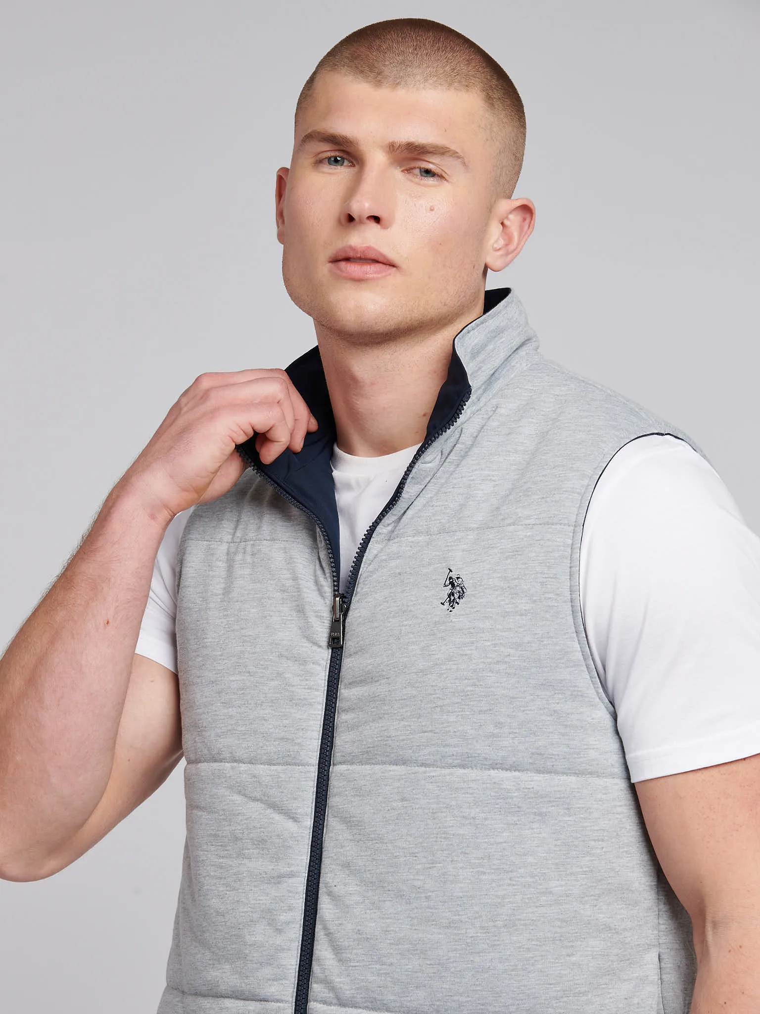 Mens Reversible Clean Front Jersey Lined Gilet in Dark Sapphire Navy / Moonlight Blue DHM
