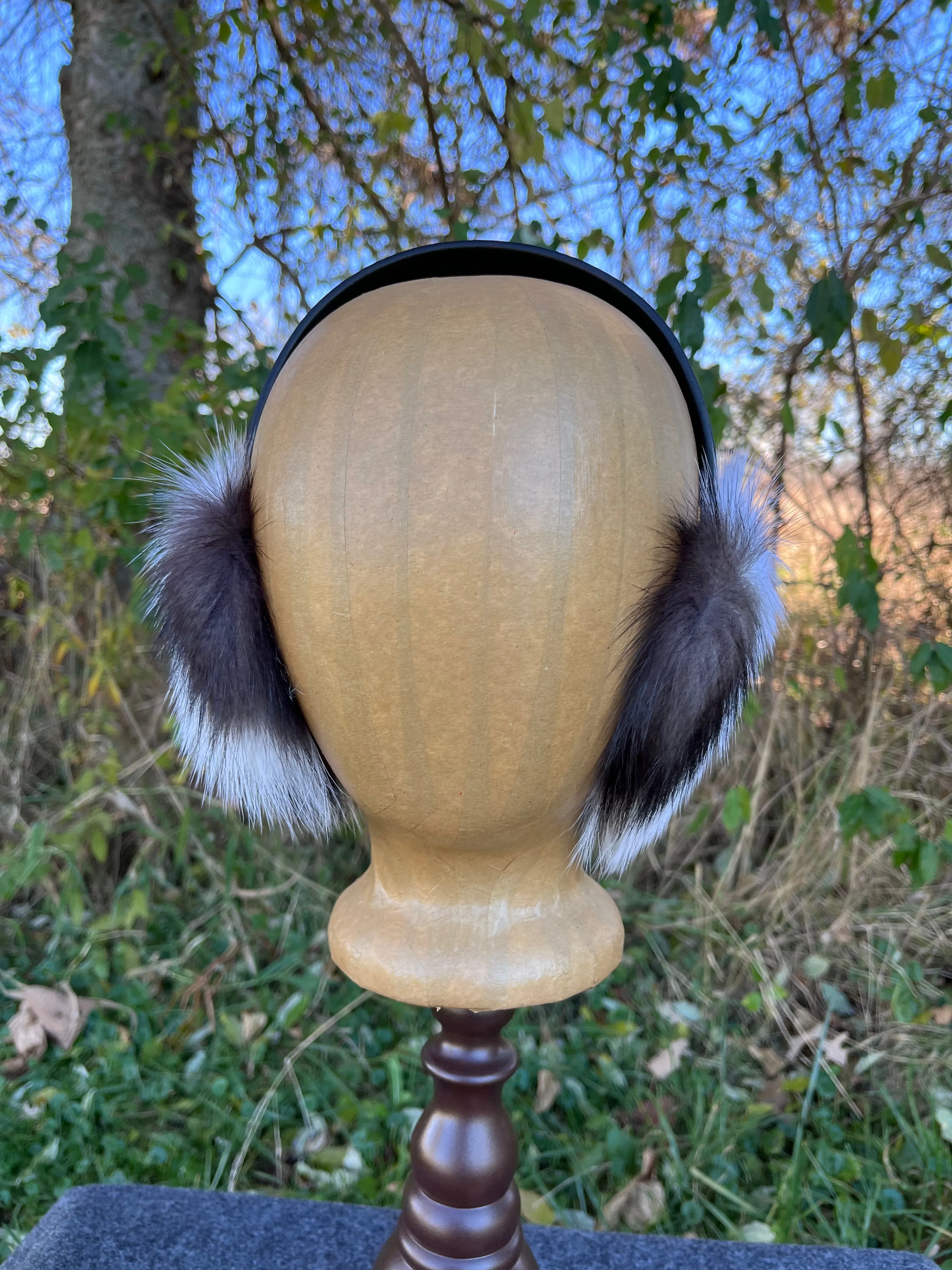 Skunk fur Earmuffs lined with Plucked & Sheared Beaver fur
