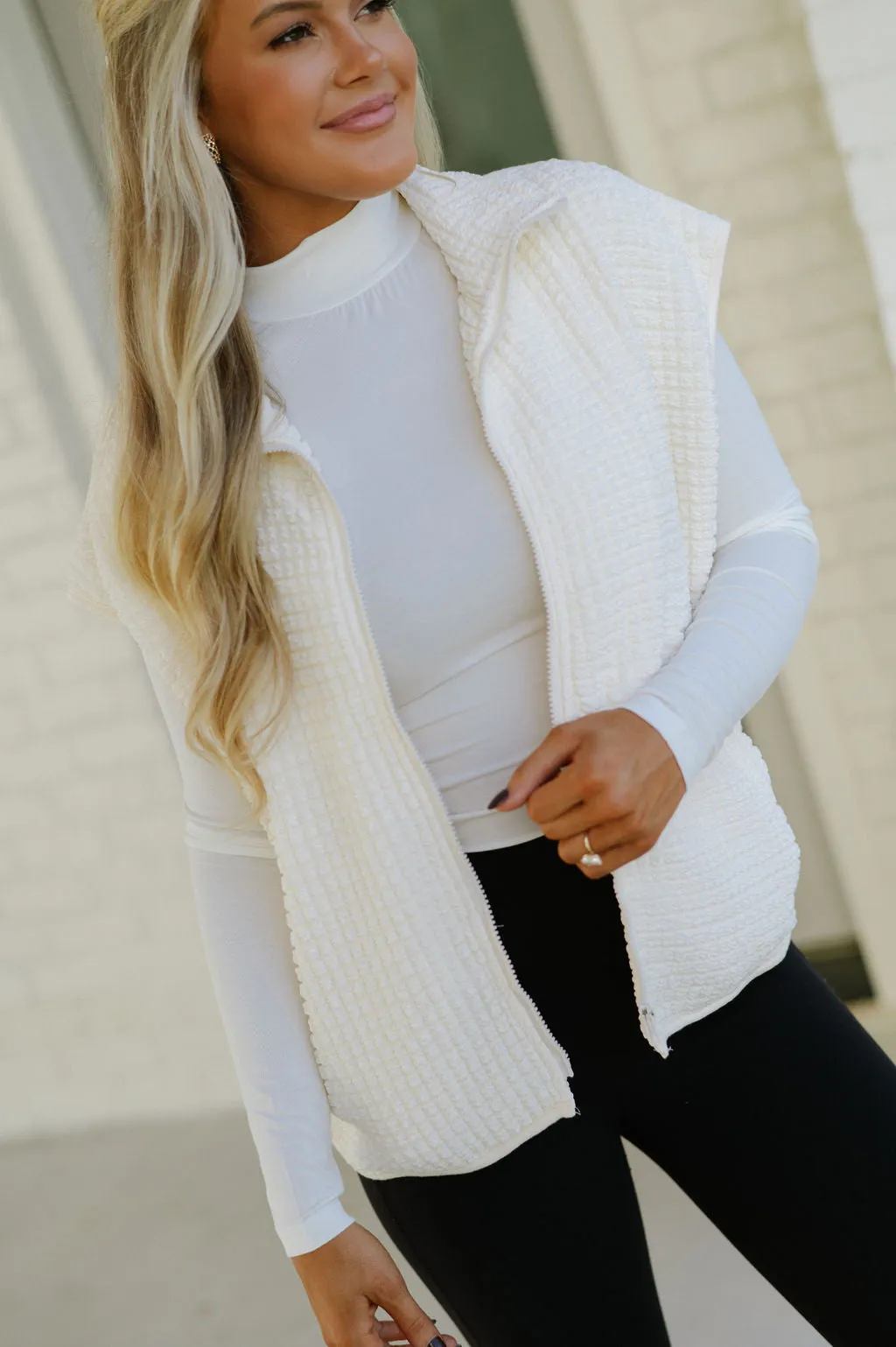 Sleeveless Boxy Vest-Ivory