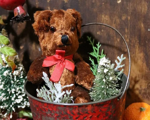 Tin Pail Red Paint Miniature Teddy Bear Festive Gathering